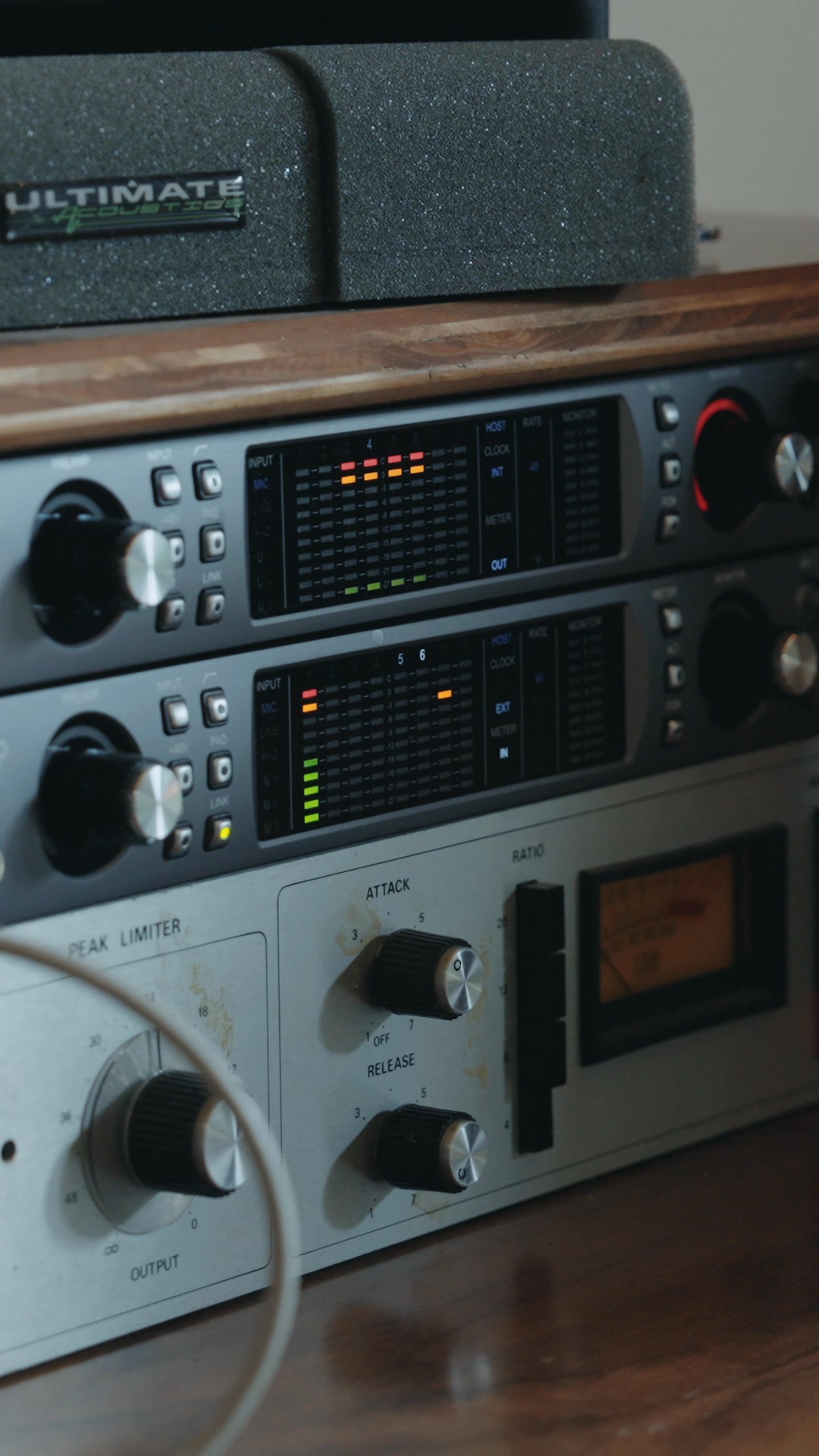 Universal Audio Consumer Electronics ad example