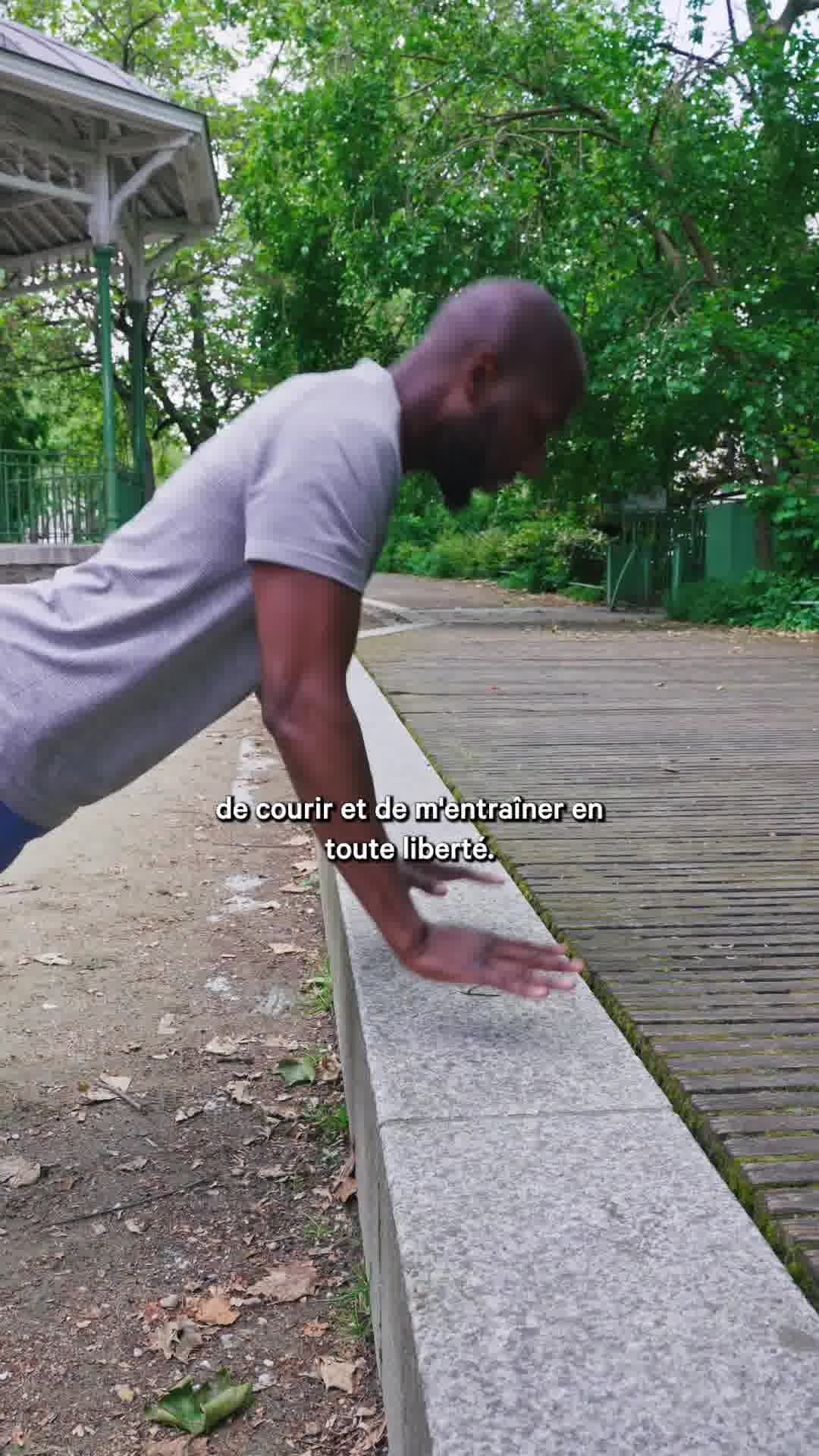 Lululemon Sport & Fitness ad example
